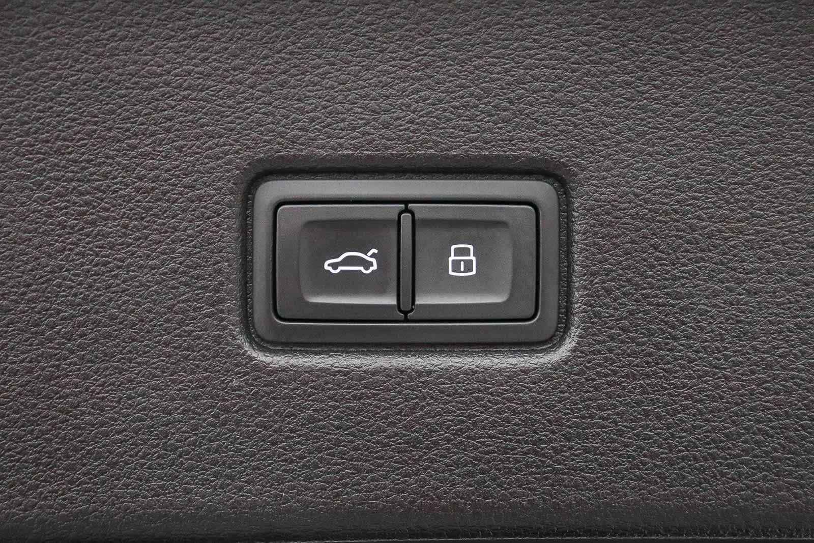 Thumbnail: 2022 Audi Q5 - 37