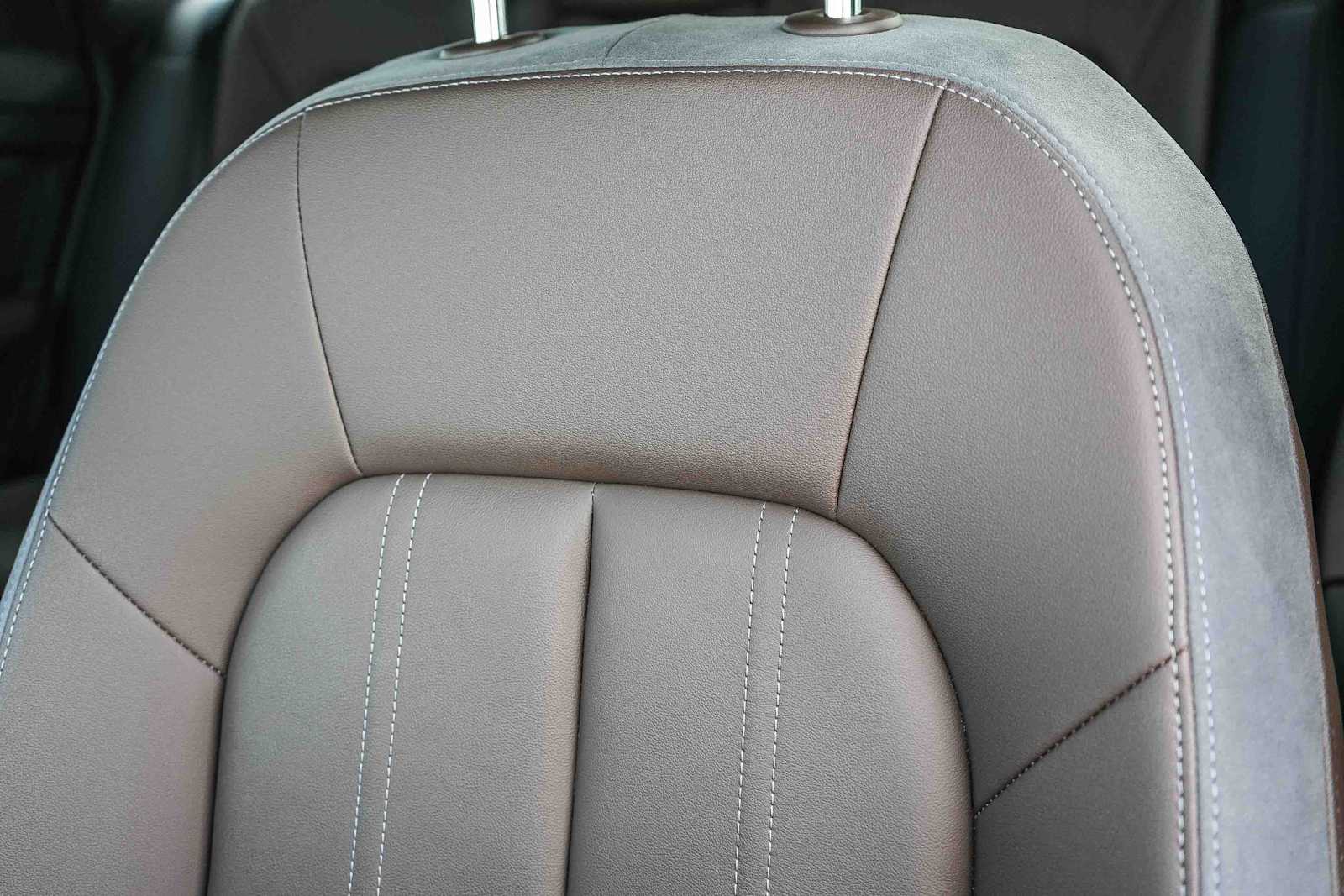 Thumbnail: 2023 Audi Q4 e-tron - 36