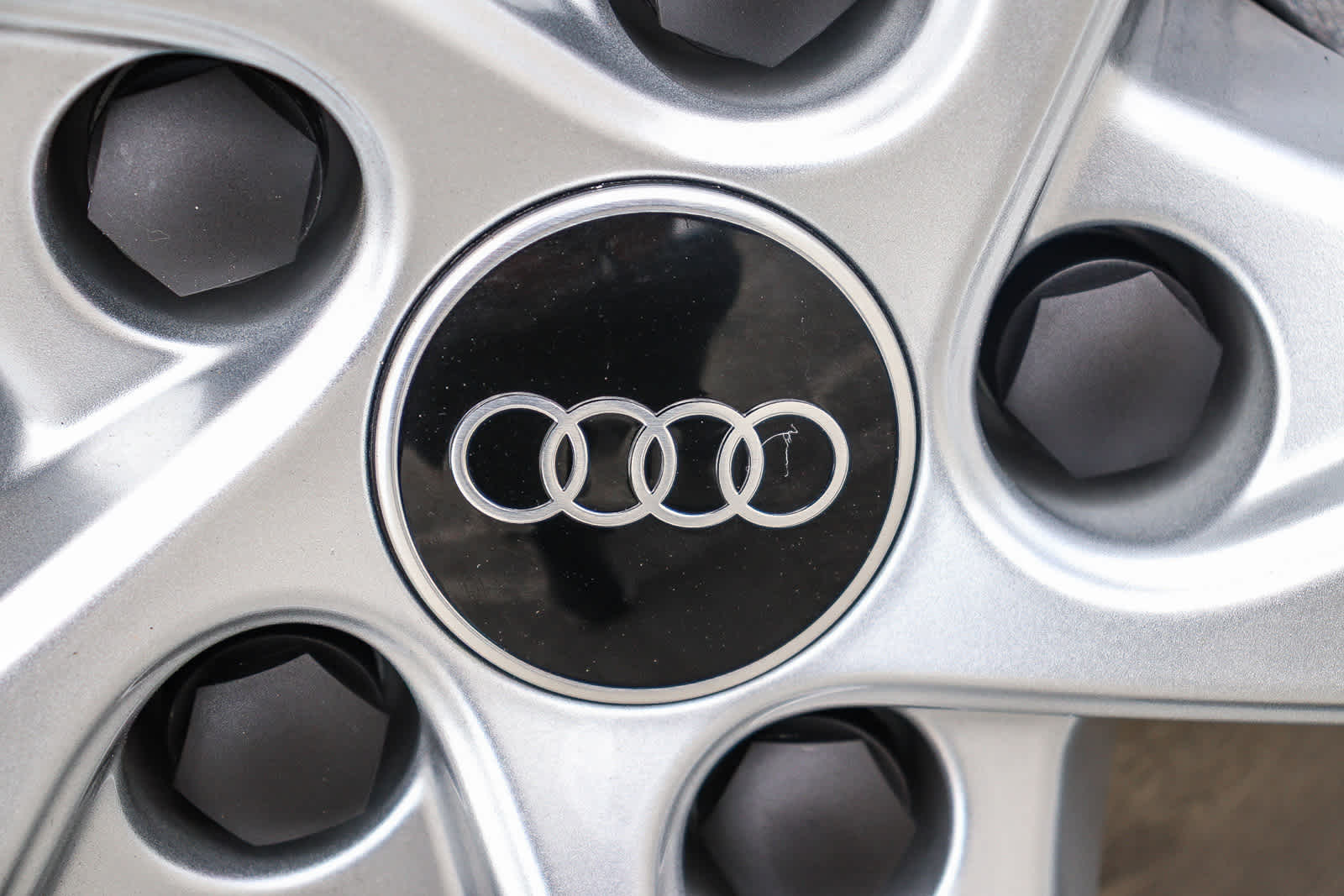 Thumbnail: 2025 Audi Q5 - 15