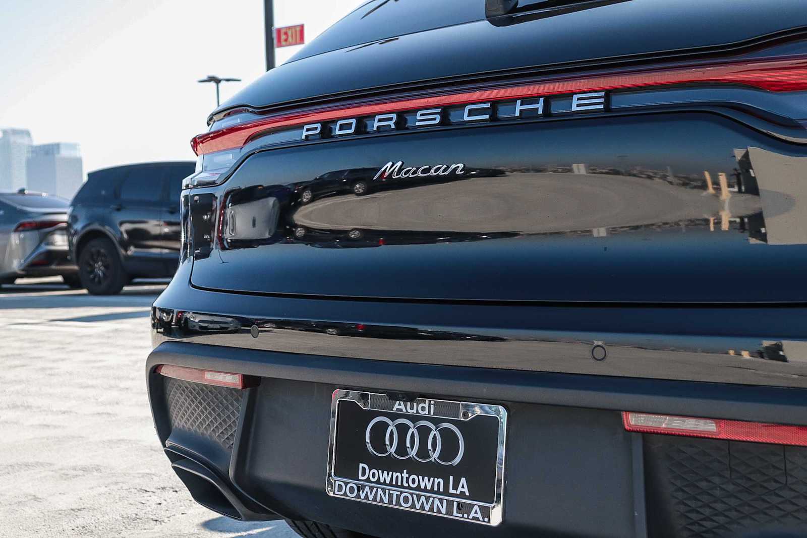 Thumbnail: 2023 Porsche Macan - 10