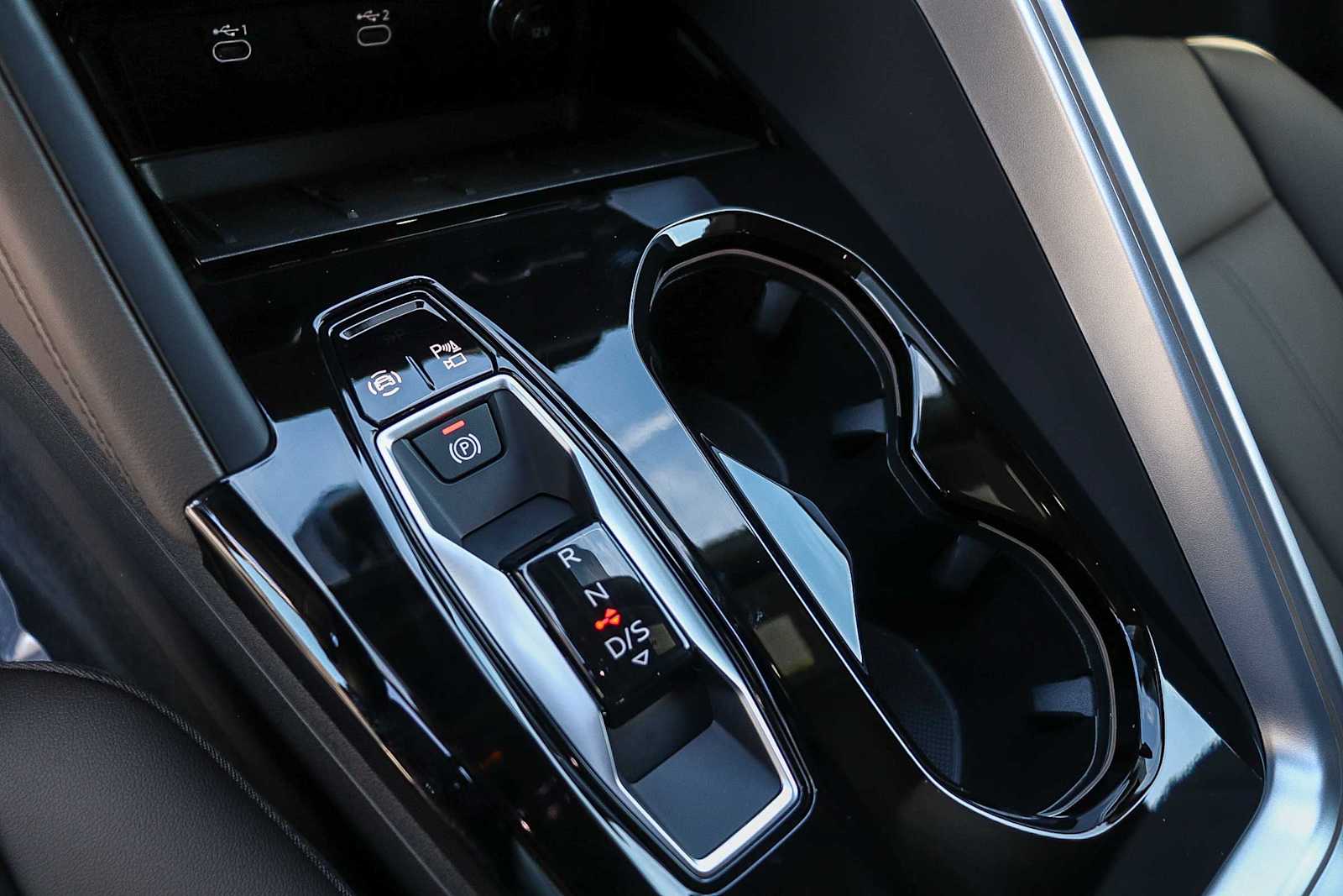 Thumbnail: 2025 Audi Q5 - 24