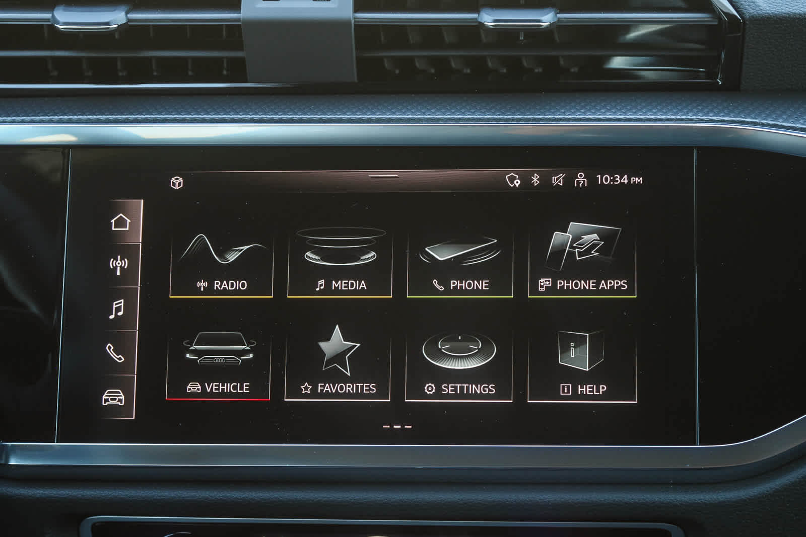 Thumbnail: 2025 Audi Q3 - 20