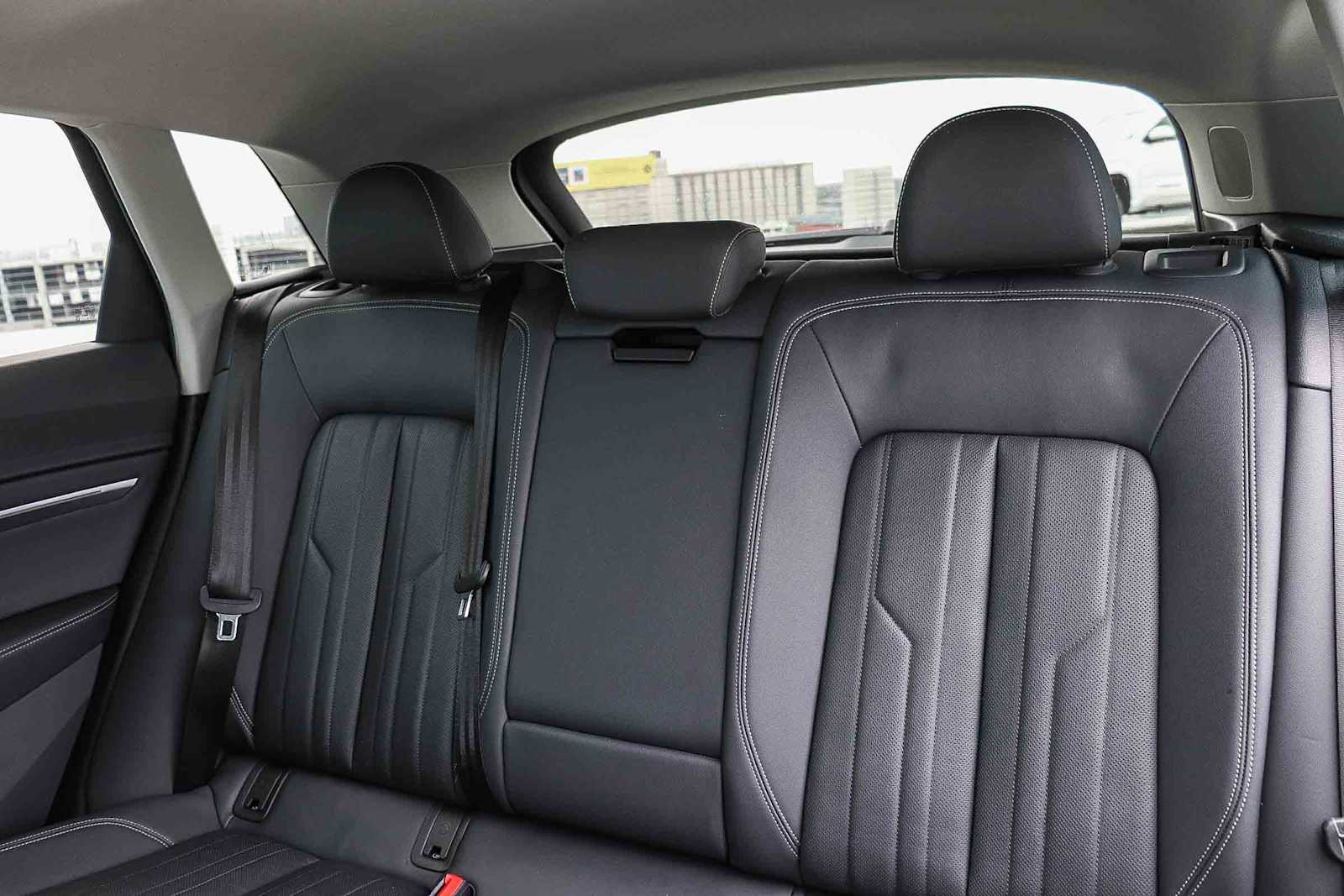 Thumbnail: 2024 Audi Q8 e-tron - 25