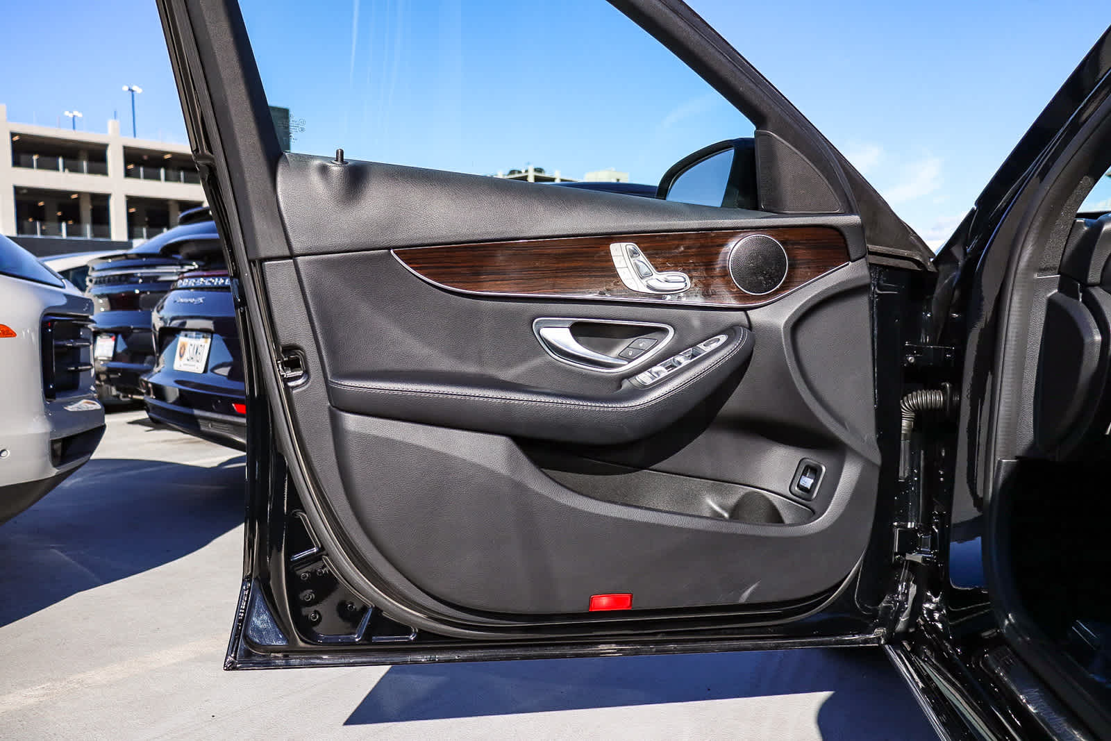 Thumbnail: 2018 Mercedes-Benz C-Class - 27