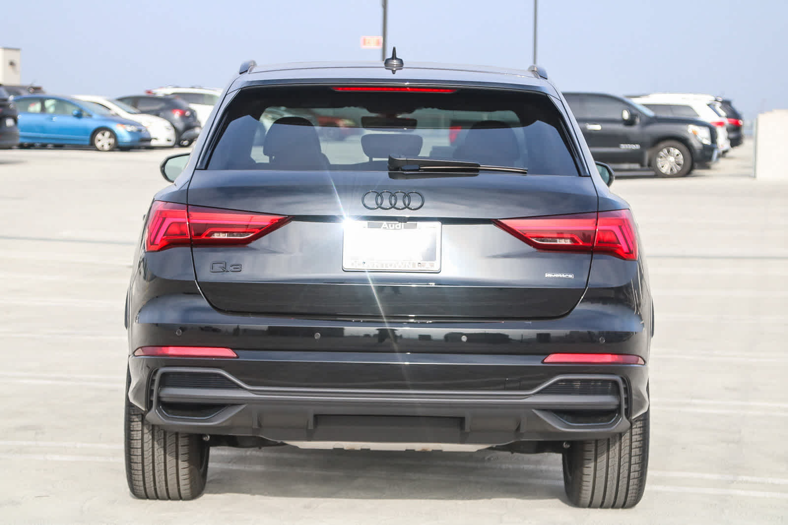 Thumbnail: 2025 Audi Q3 - 9