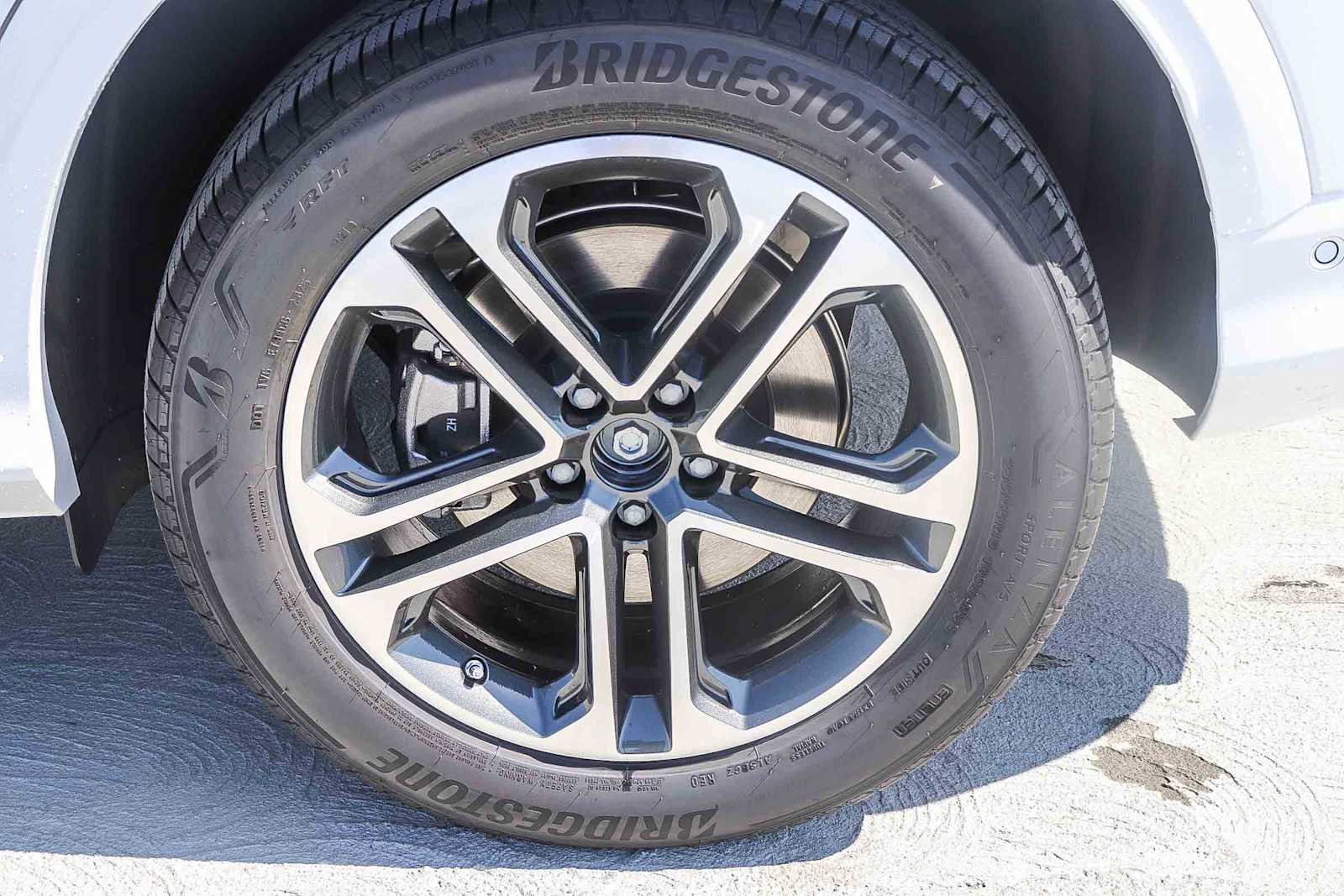 Thumbnail: 2025 Audi Q5 - 12