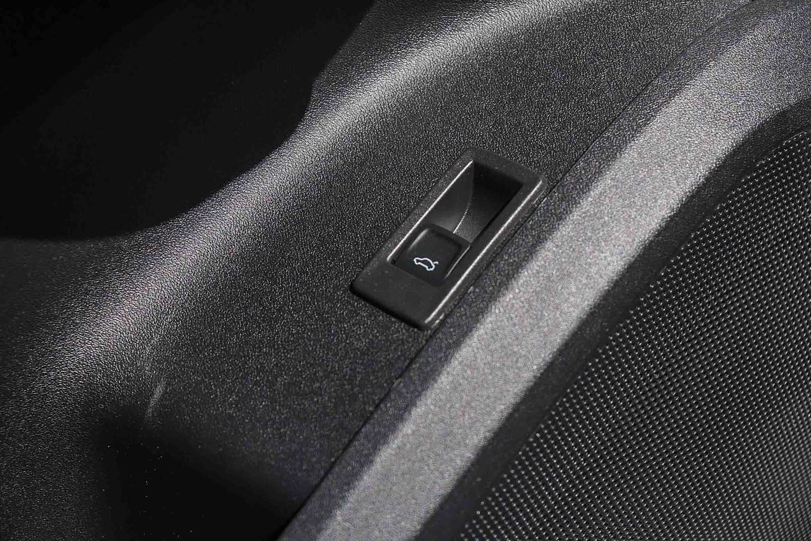 Thumbnail: 2025 Audi Q5 - 27