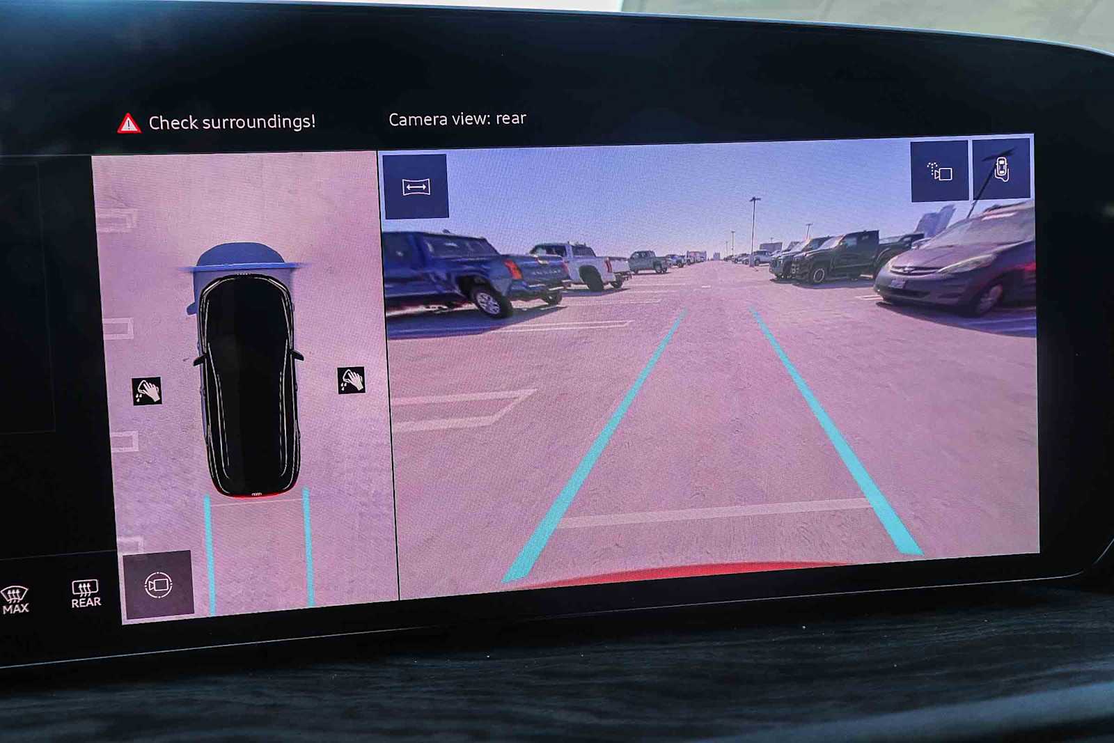 Thumbnail: 2025 Audi Q5 - 22