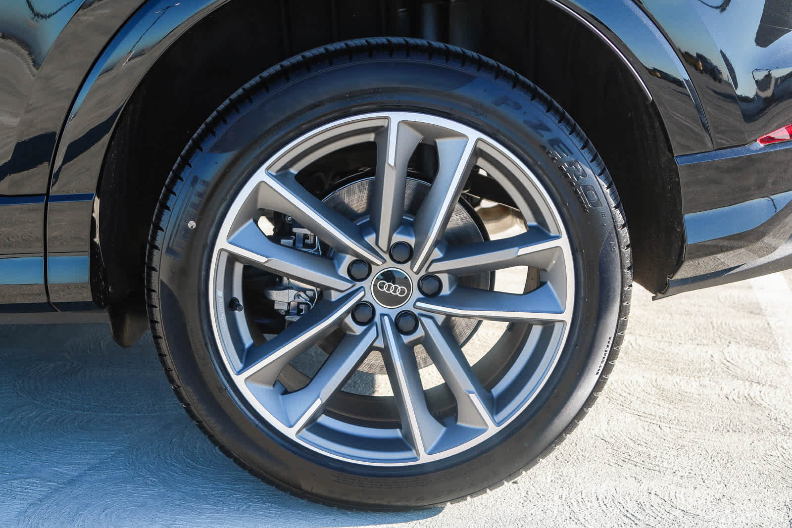 Thumbnail: 2025 Audi Q3 - 13