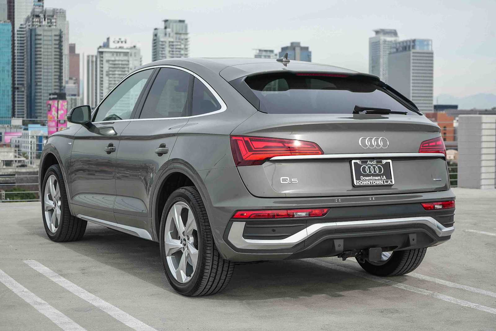 Thumbnail: 2023 Audi Q5 - 9