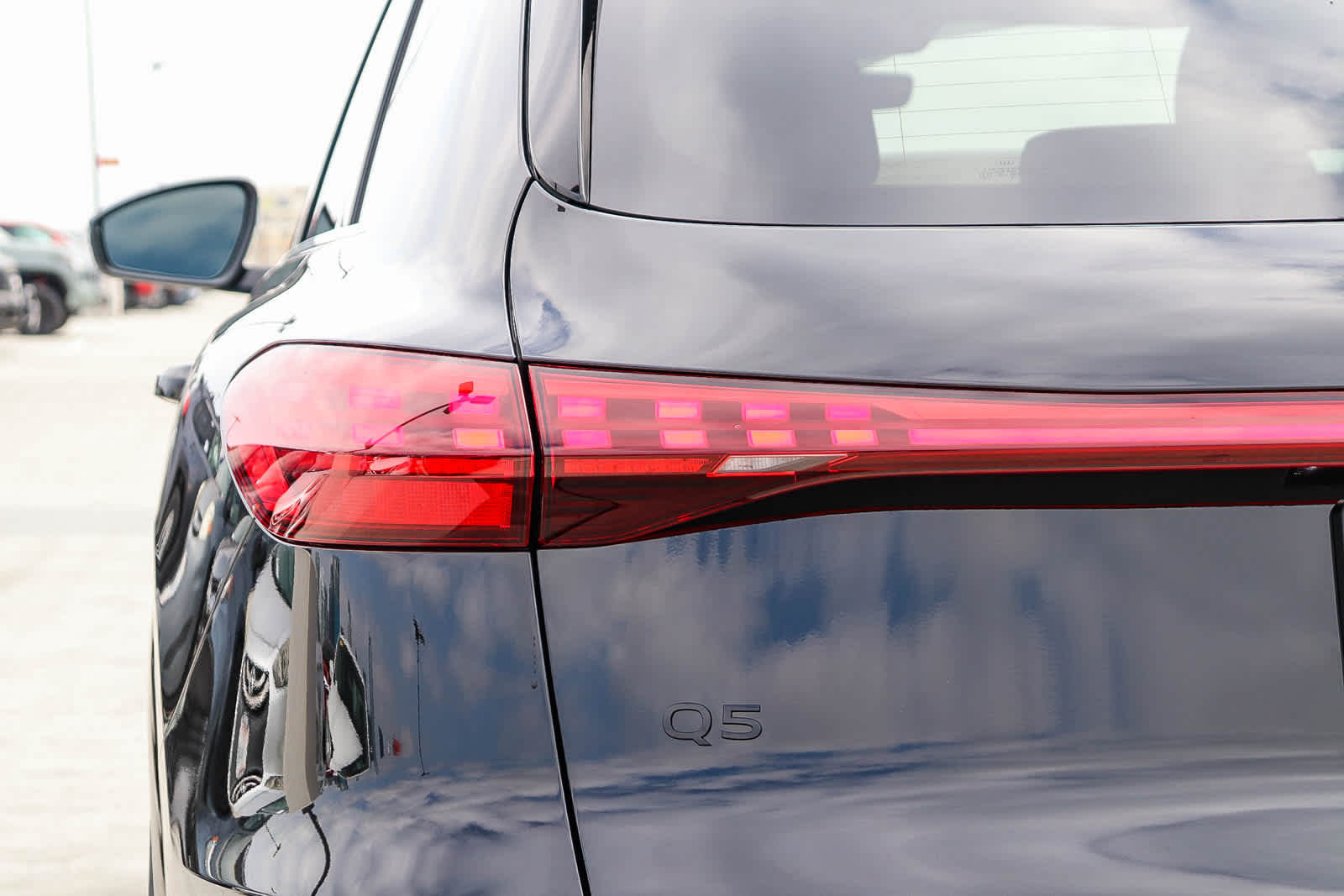 Thumbnail: 2025 Audi Q5 - 12