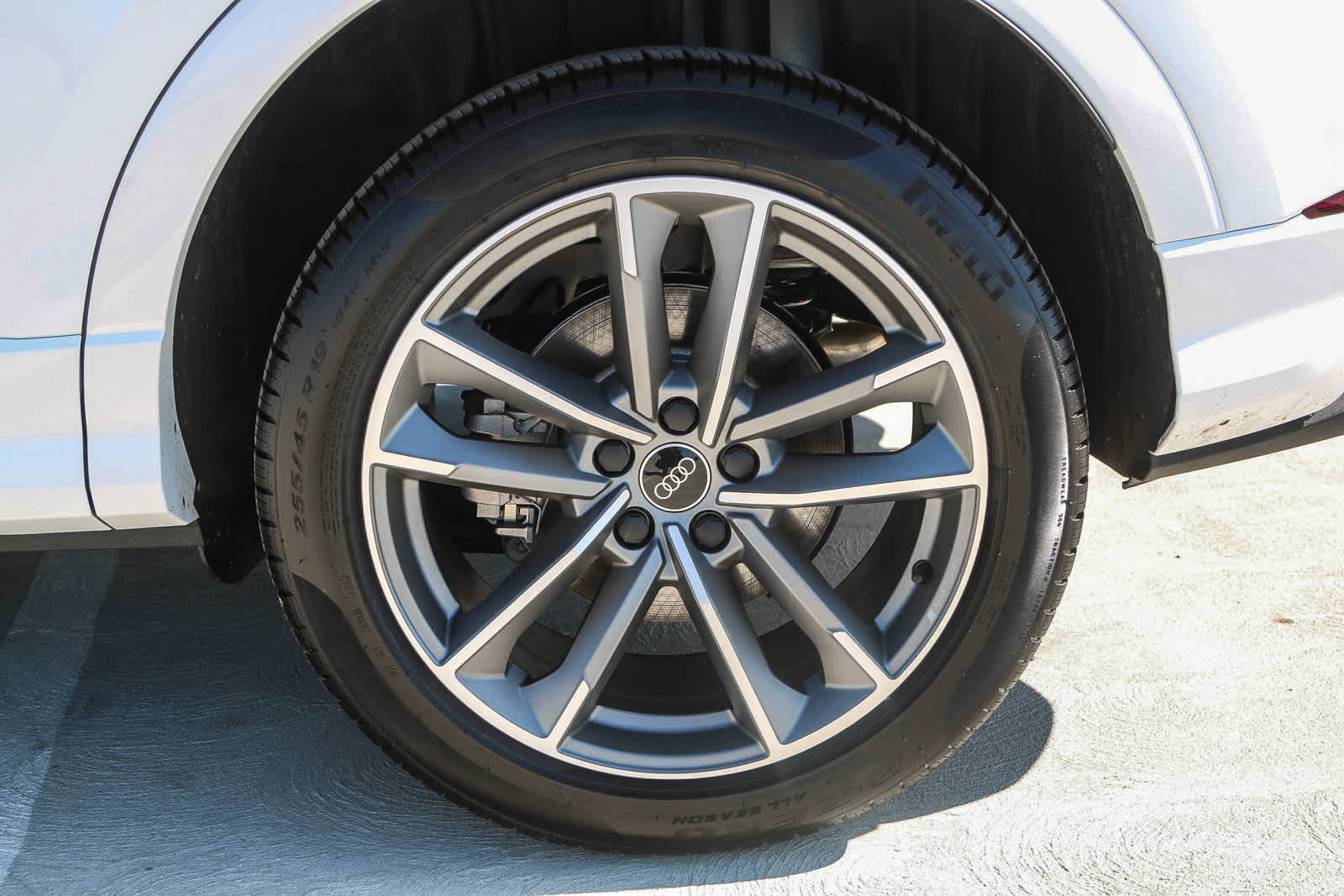 Thumbnail: 2025 Audi Q3 - 14