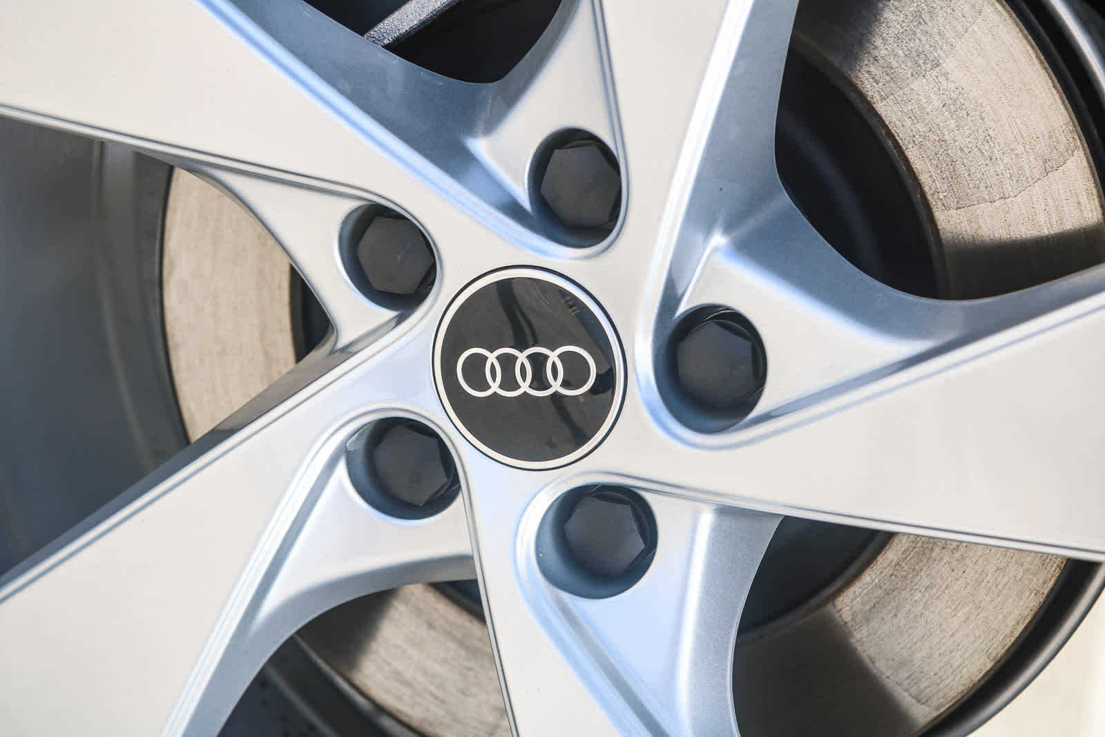 Thumbnail: 2025 Audi Q5 - 15