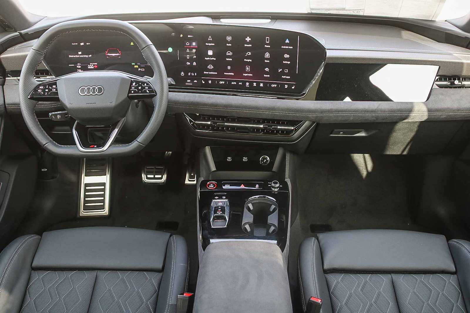 Thumbnail: 2025 Audi e-tron S - 12