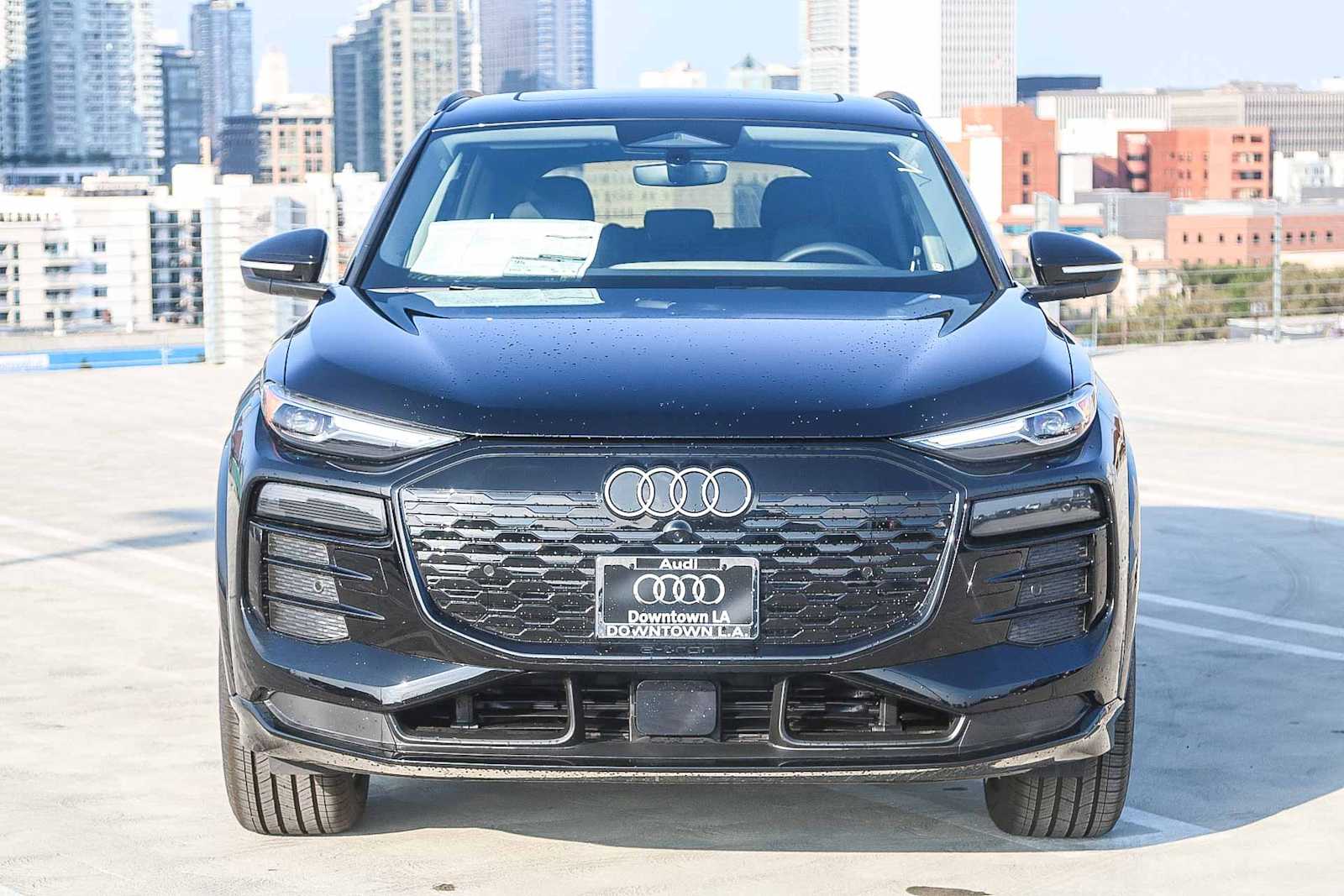 Thumbnail: 2025 Audi Q6 e-tron - 2