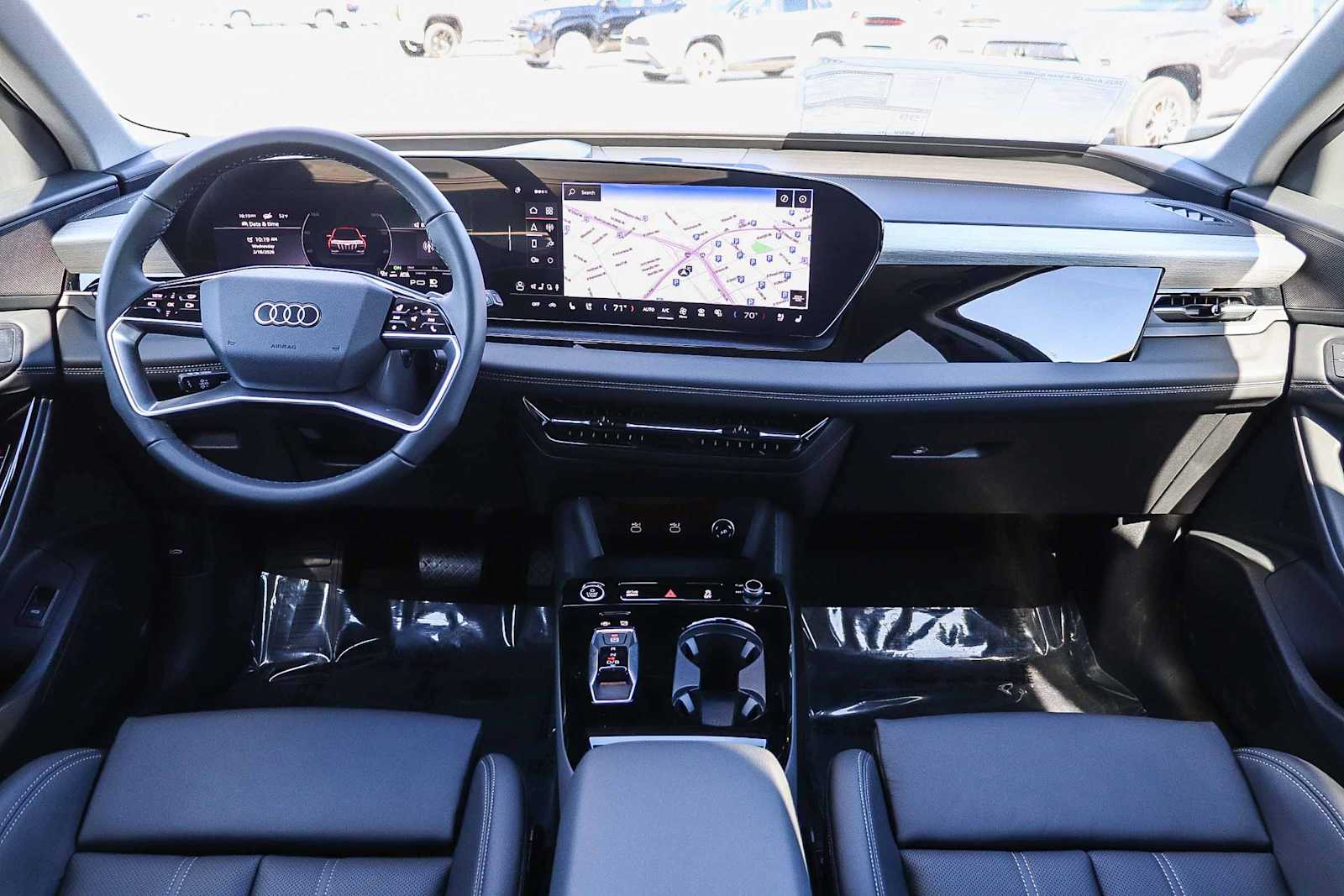 Thumbnail: 2025 Audi Q6 e-tron - 16