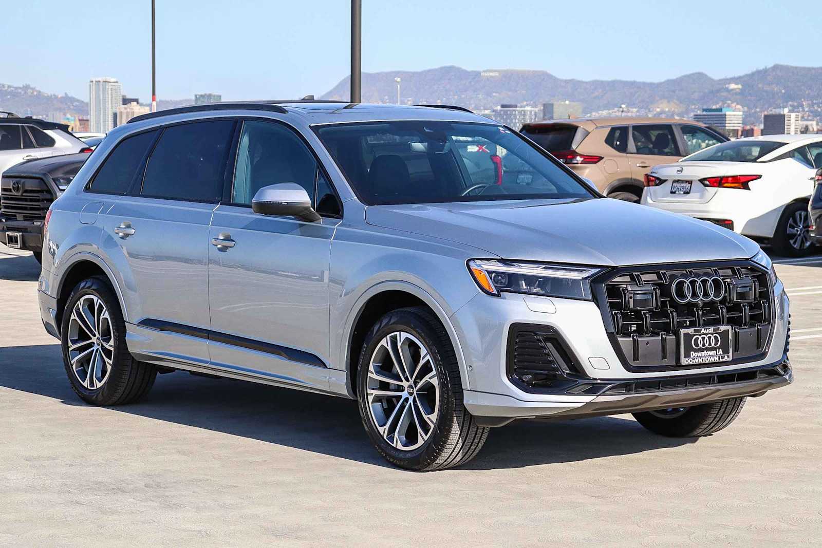 Thumbnail: 2025 Audi Q7 - 3