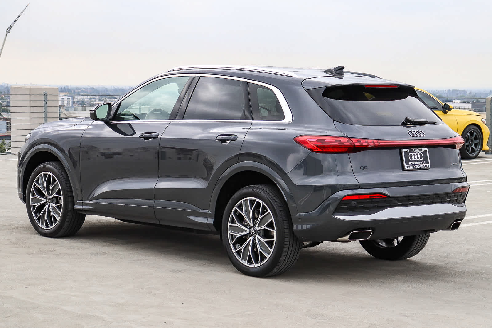 Thumbnail: 2025 Audi Q5 - 6