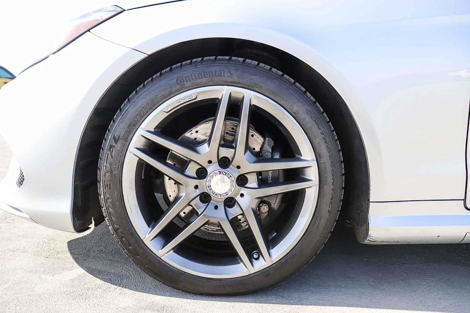 Thumbnail: 2016 Mercedes-Benz E-Class - 20