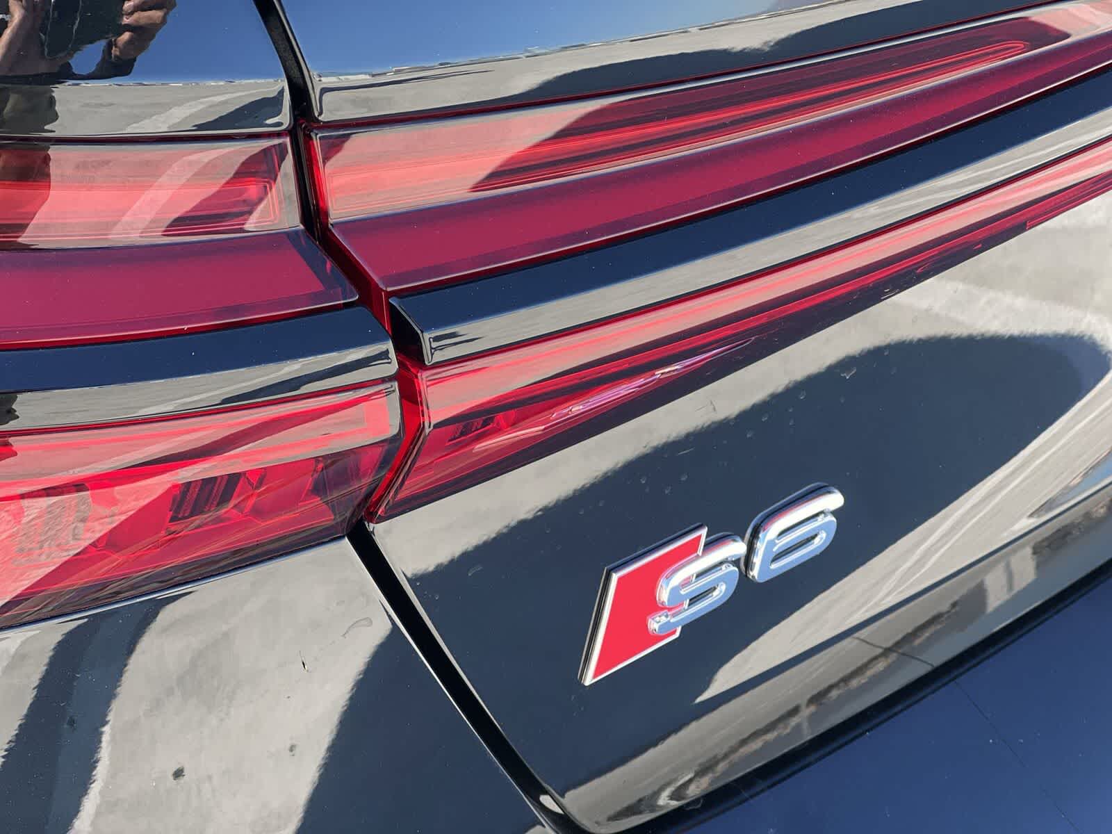 Thumbnail: 2025 Audi S6 - 7