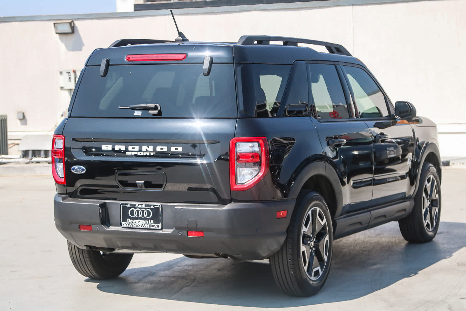 Thumbnail: 2022 Ford Bronco Sport - 9