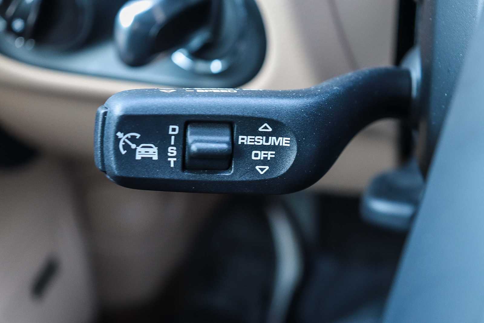 Thumbnail: 2024 Porsche Macan - 32