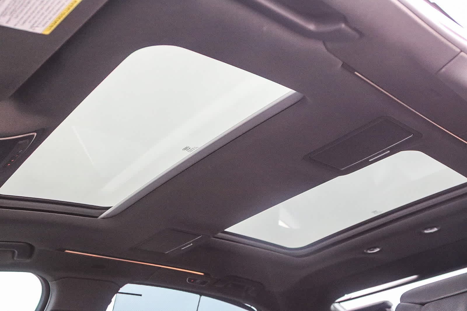 Thumbnail: 2017 Audi A8 - 16