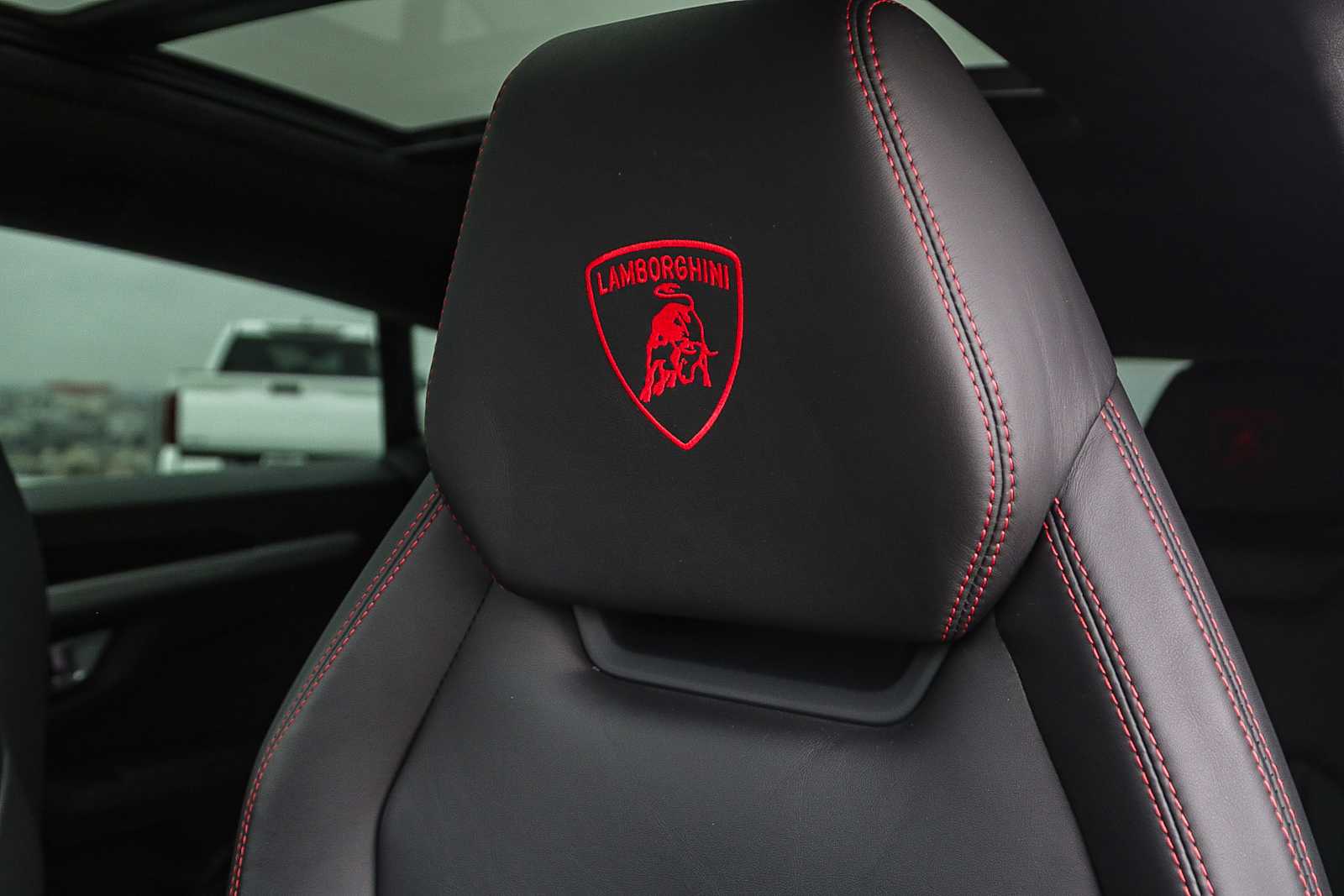 Thumbnail: 2021 Lamborghini Urus - 31