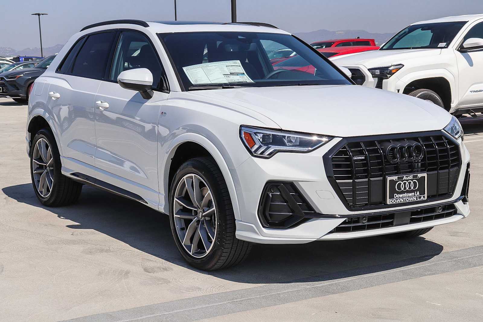 Thumbnail: 2025 Audi Q3 - 3