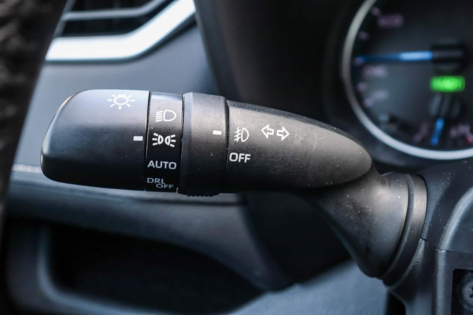 Thumbnail: 2021 Toyota RAV4 - 30