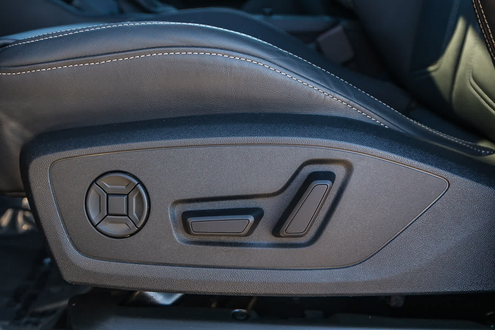 Thumbnail: 2025 Audi Q3 - 20