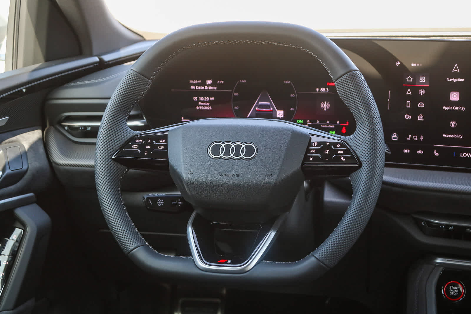 Thumbnail: 2025 Audi SQ5 - 20