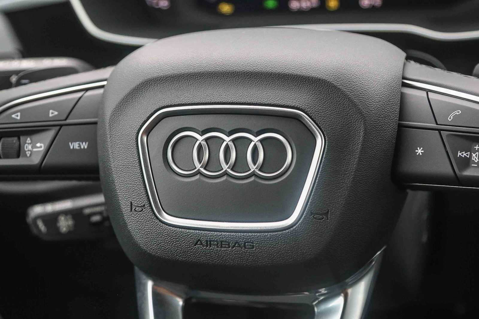 Thumbnail: 2025 Audi Q3 - 23