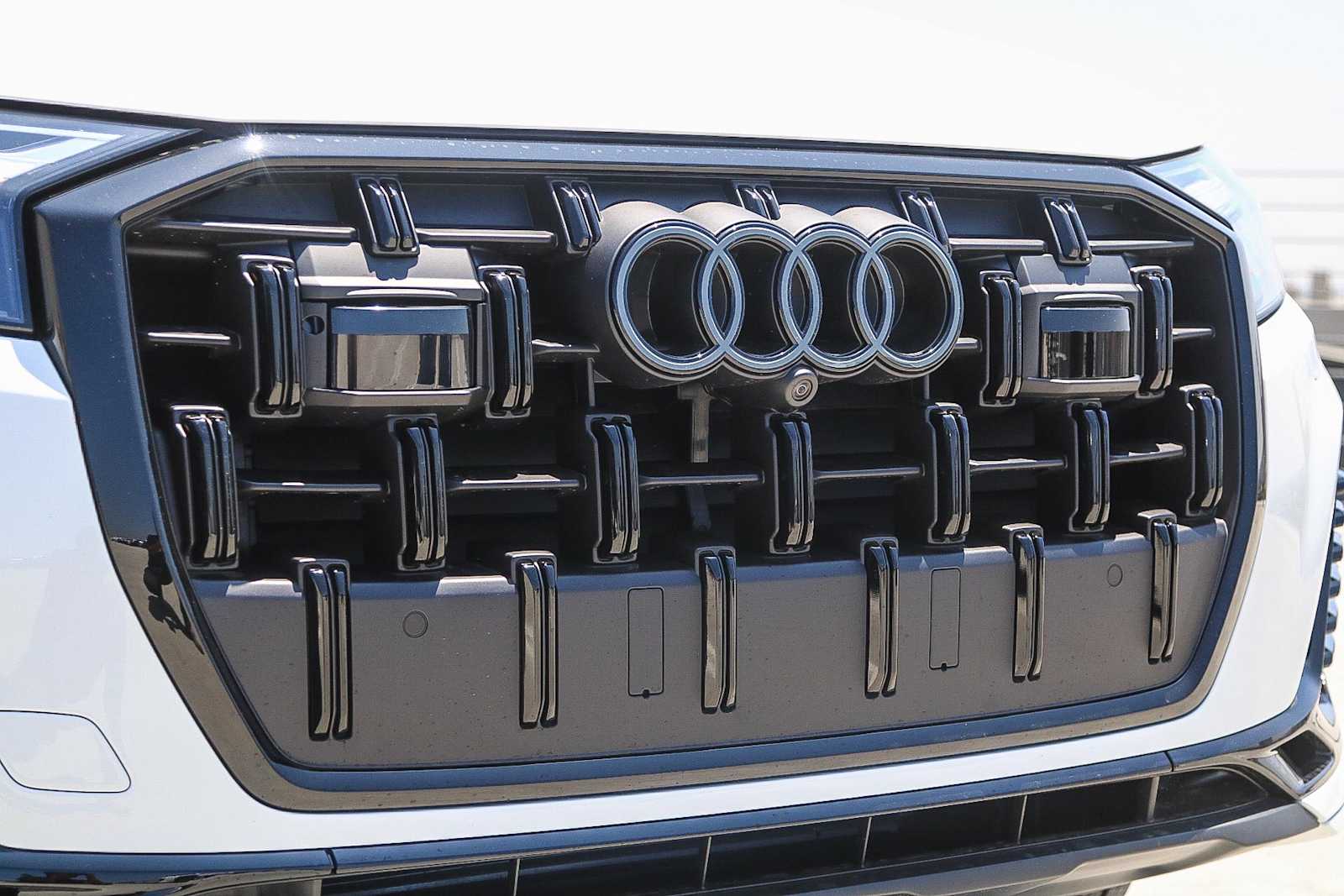 Thumbnail: 2025 Audi Q7 - 5