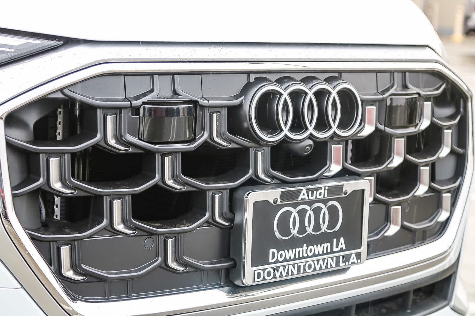 Thumbnail: 2025 Audi SQ8 - 5