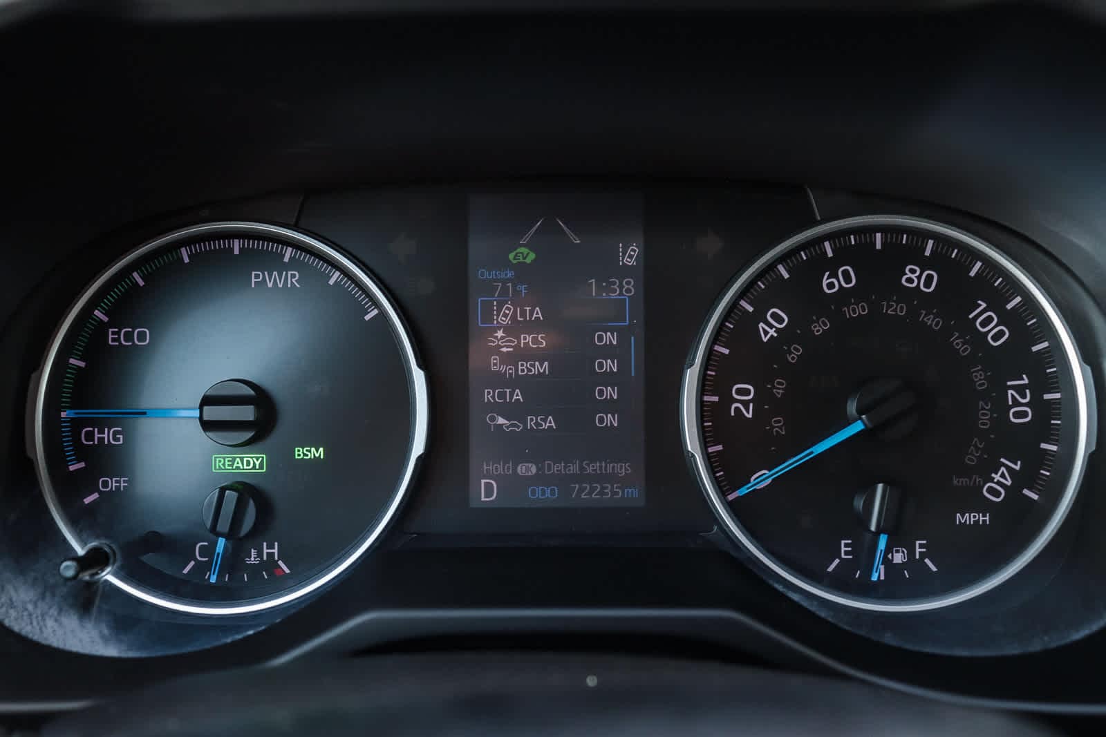 Thumbnail: 2021 Toyota RAV4 - 32