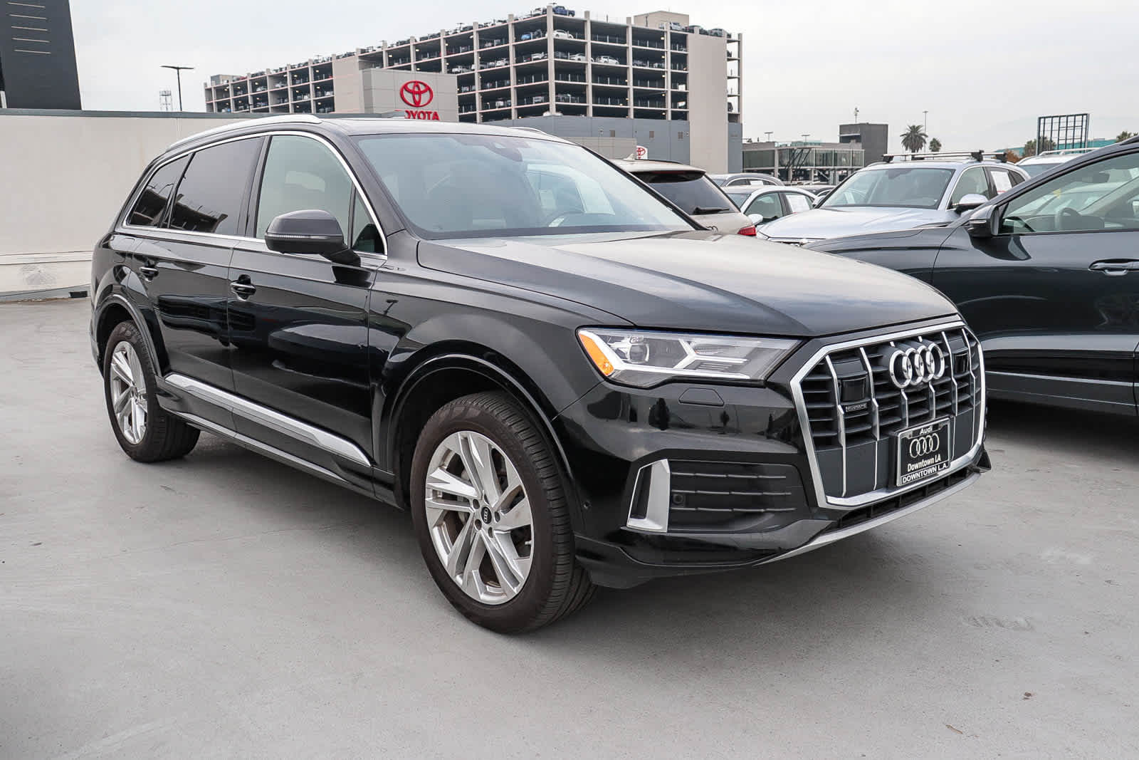 Thumbnail: 2023 Audi Q7 - 6