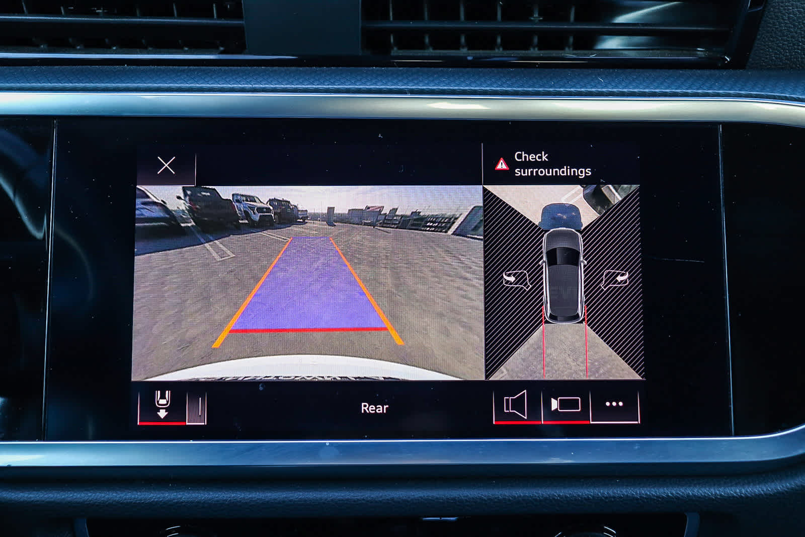 Thumbnail: 2022 Audi Q3 - 33