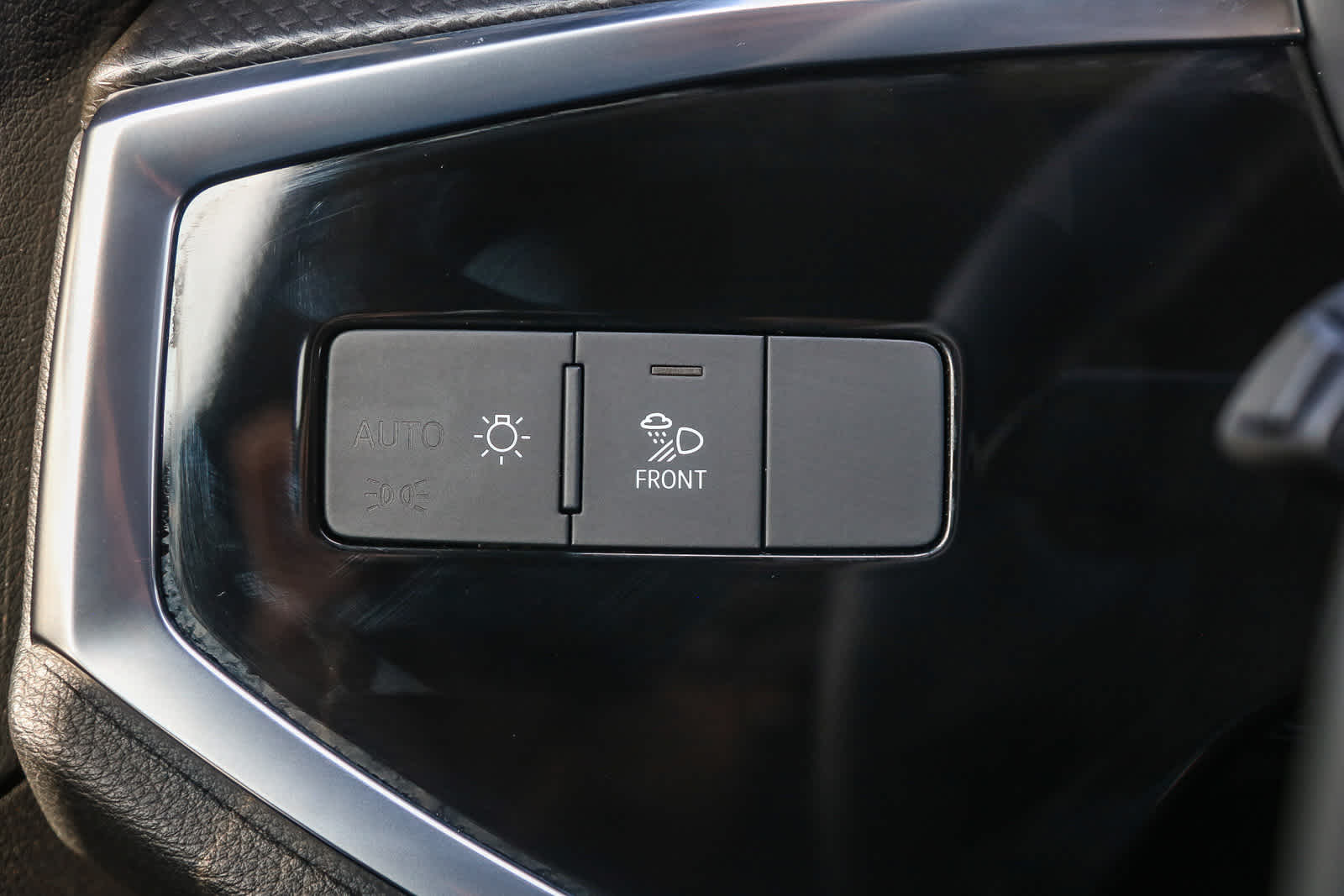 Thumbnail: 2025 Audi Q3 - 36