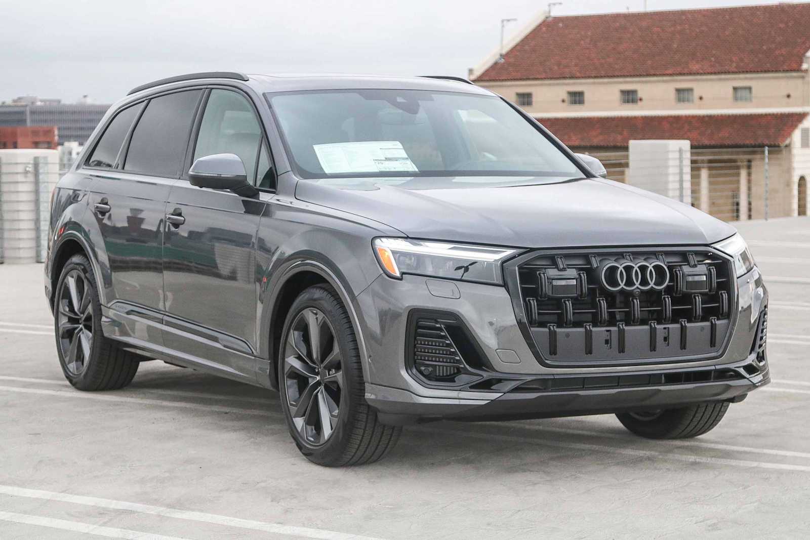 Thumbnail: 2026 Audi Q7 - 3