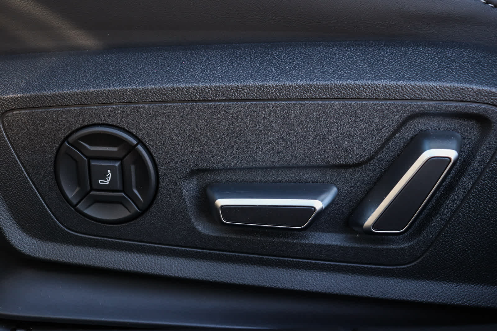 Thumbnail: 2025 Audi S5 - 25