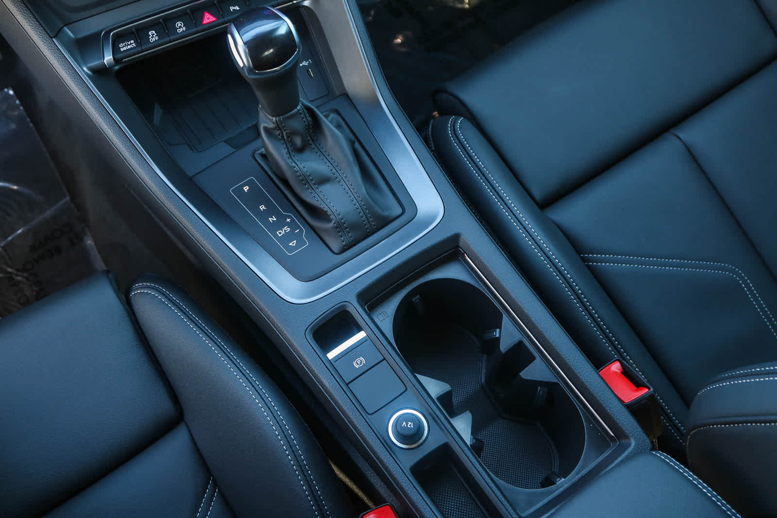 Thumbnail: 2025 Audi Q3 - 28