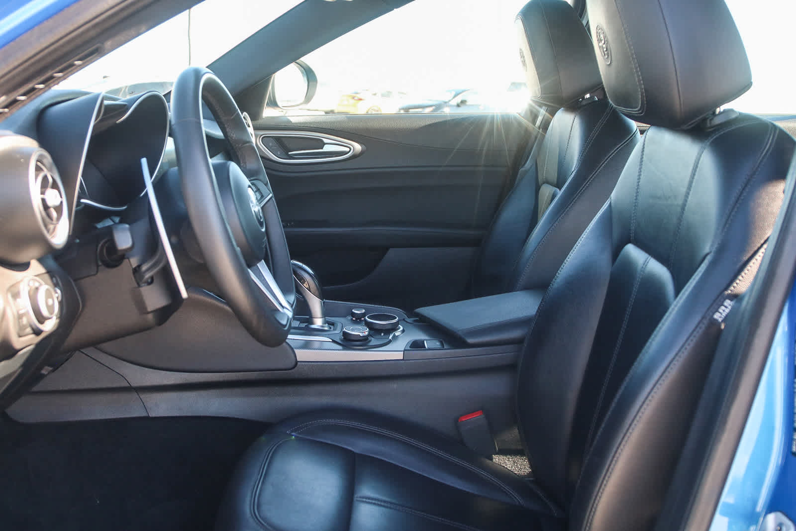 Thumbnail: 2019 Alfa Romeo Giulia - 24