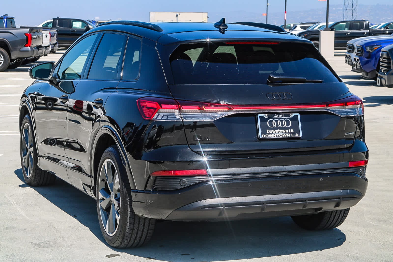 Thumbnail: 2024 Audi Q4 e-tron - 8