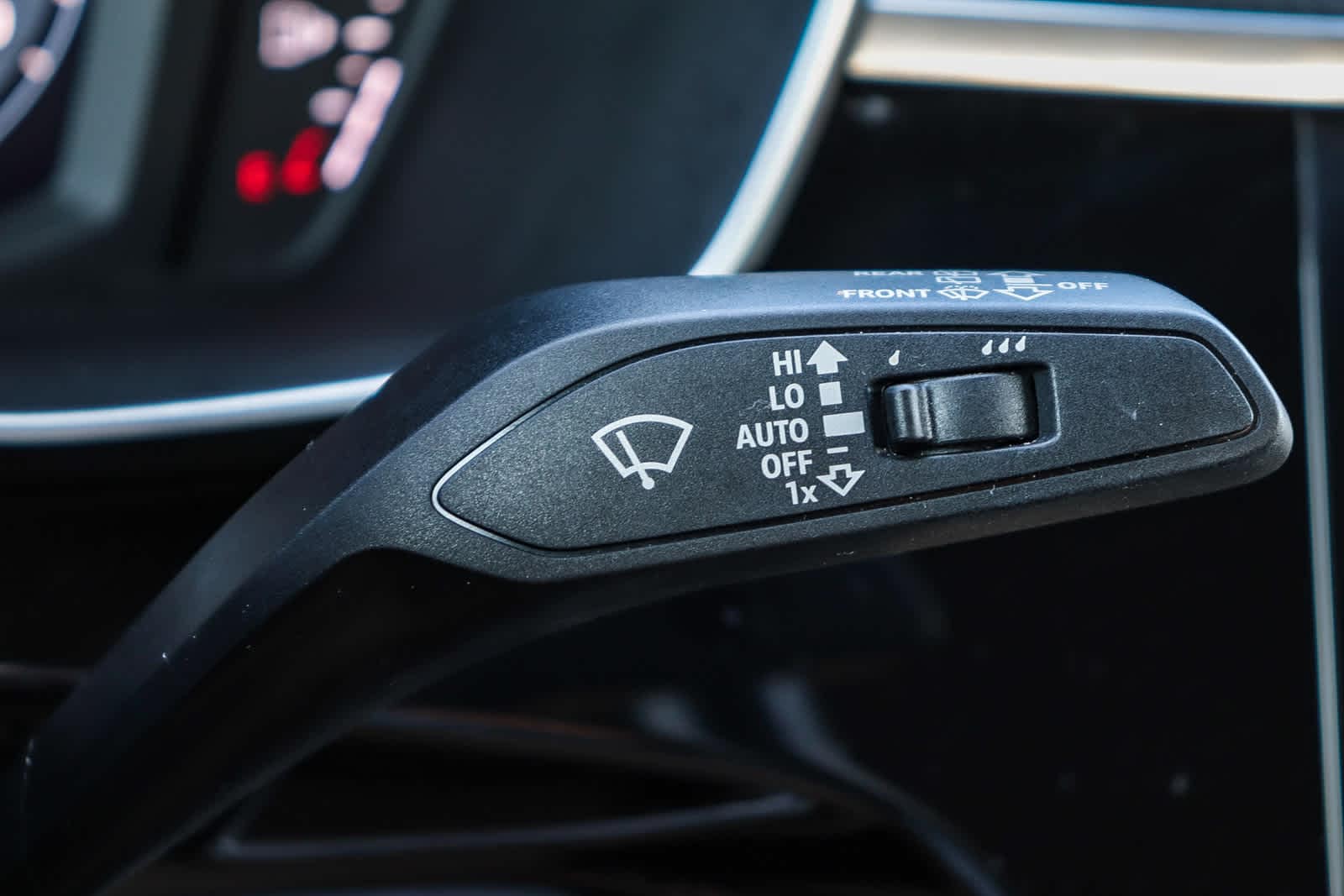 Thumbnail: 2023 Audi Q3 - 32