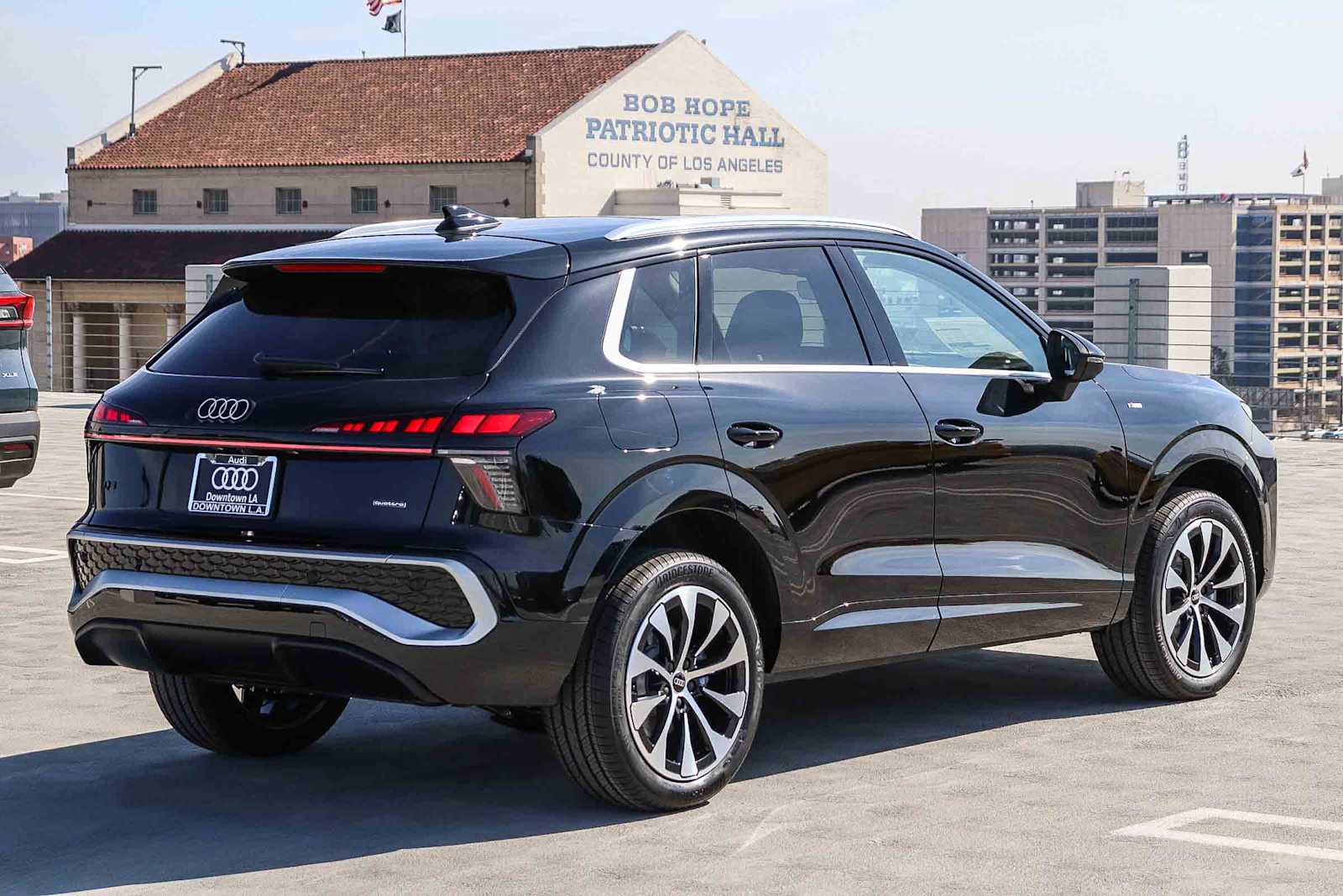 Thumbnail: 2026 Audi Q3 - 4