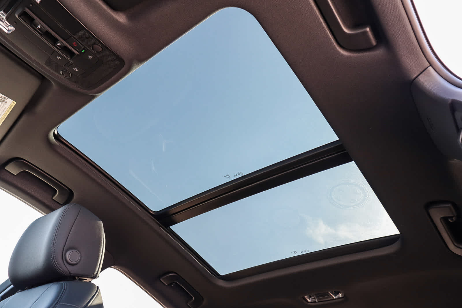 Thumbnail: 2025 Audi Q3 - 36