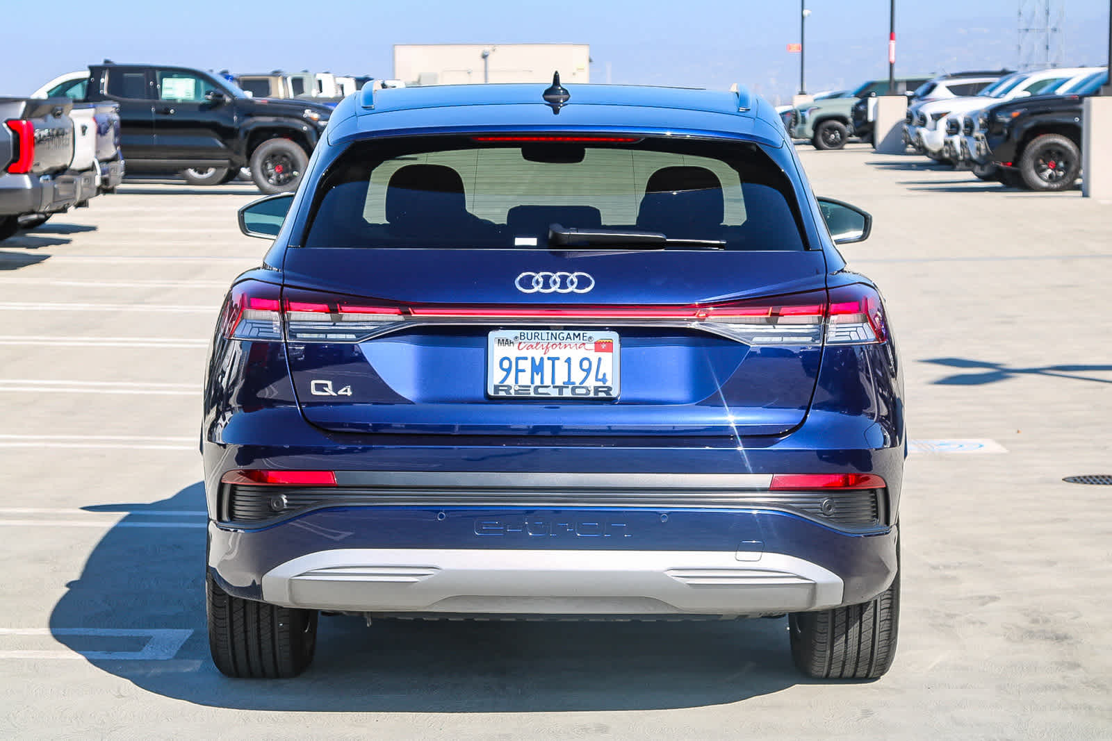 Thumbnail: 2023 Audi Q4 e-tron - 7