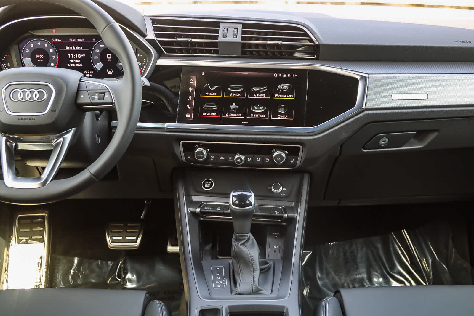 Thumbnail: 2025 Audi Q3 - 13