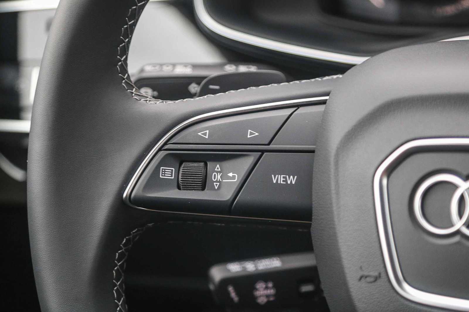 Thumbnail: 2026 Audi Q7 - 22